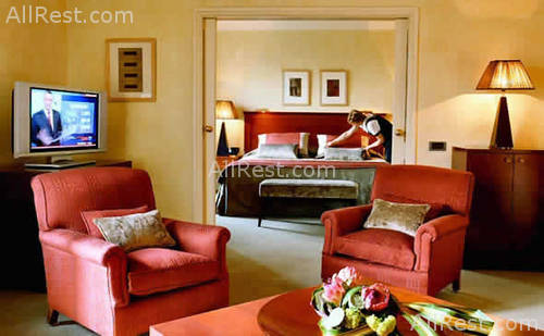 Hotel Majestic 8